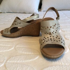 Gold Clark’s Wedges